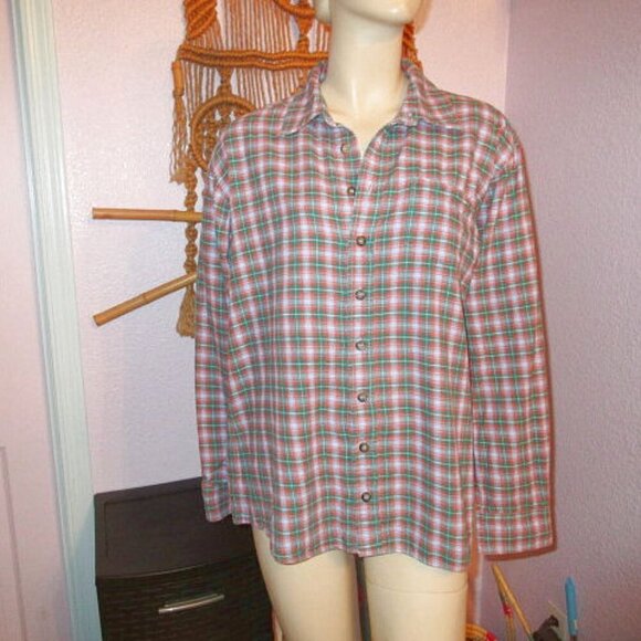 Sundance Tops - Sundance Flannel Shirt Women's Size M Oversized Button Up Plaid Long Sleeves